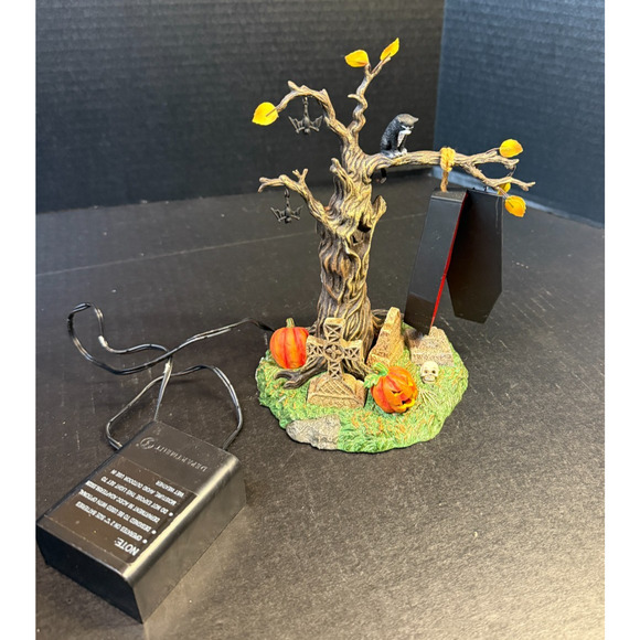 Department 56 Halloween Village Accessories Rock-a-Bye Vampire-Lights w/Box READ - Picture 3 of 16